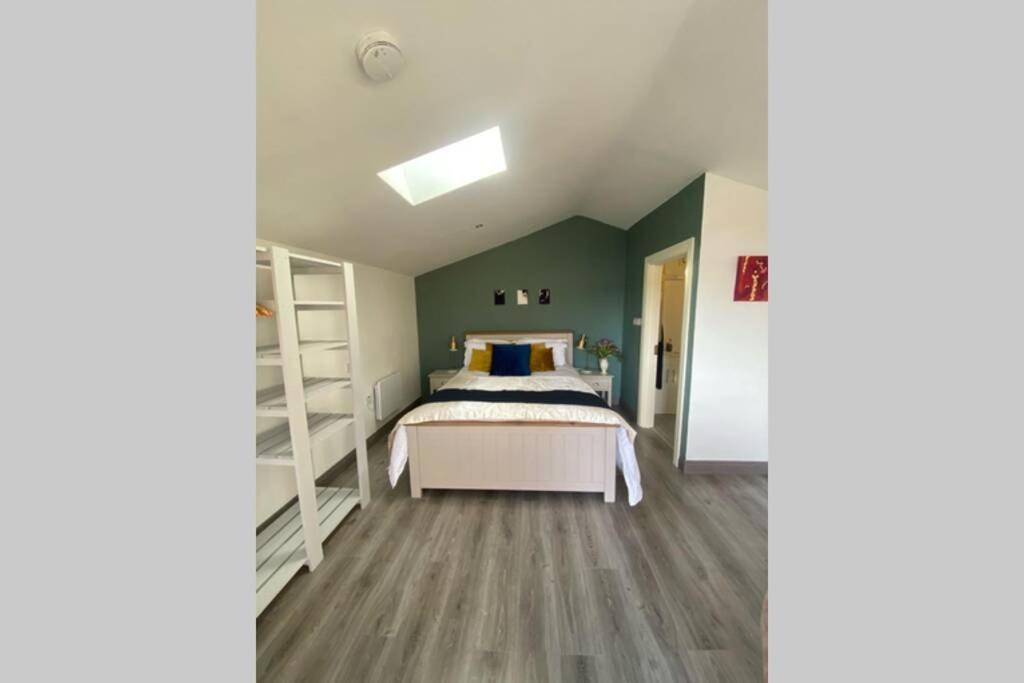 The Cosy Cabin By The Shore Galway Exterior foto